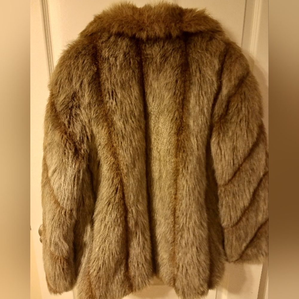 Fur coat - Picture 5 of 5